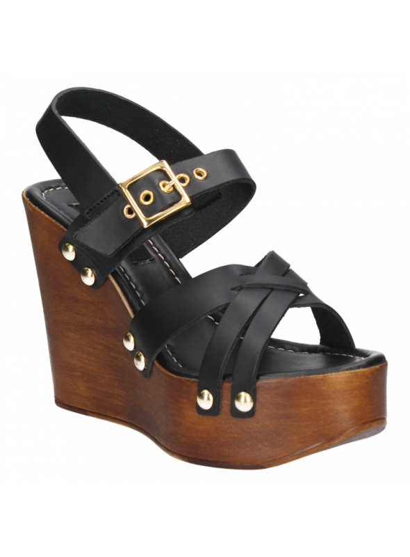 Sandalia negra de cuero, estilo informal, con taco cuña y punta abierta, ideal para ocasiones especiales.