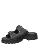 Sandalia estilo dad sandals de cuero negro para mujer, diseño cómodo y moderno, adecuada para paseos y encuentros casuales.