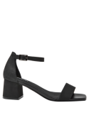 Sandalia negra de charol para mujer, de cuero, con diseño minimalista y elegante, ideal para eventos formales y casuales.