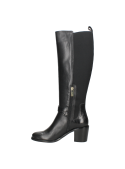 Elegante bota alta de cuero negro, diseño minimalista con detalle elástico trasero, perfecta para otoño e invierno.