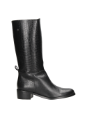 Calzado femenino de cuero negro, estilo minimalista y sofisticado, con pequeño tacón cuadrado para estabilidad.