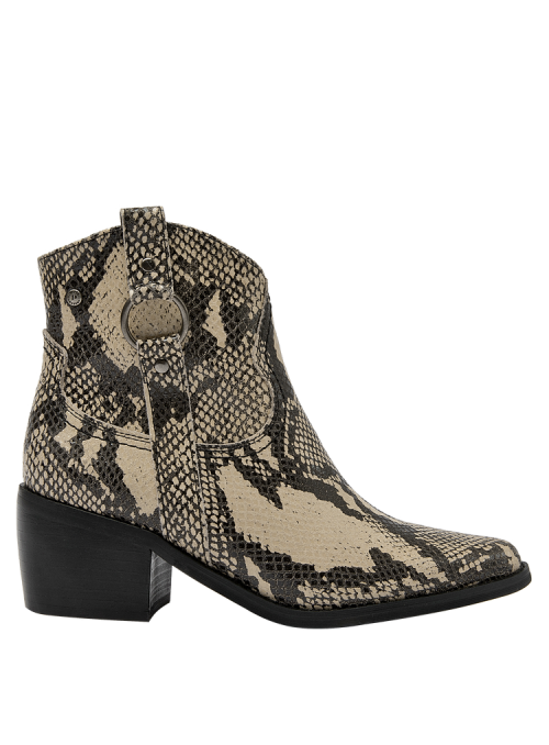Botín vaquero de cuero pitón para mujer, con acabado pulido y moderno, ideal para combinar con skinny jeans o faldas midi.