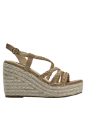 Sandalia beige de cuero con taco cuña de 10 cm, diseño casual femenino.