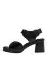 Sandalia casual de cuero negro con taco bloque, perfecta para ocasiones veraniegas.