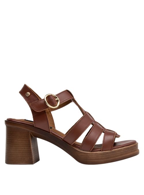 Calzado femenino en cuero café, punta abierta y estilo casual ideal para verano.