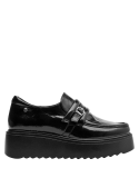 Mocasín casual de cuero negro para mujer, con hebilla distintiva y suela antideslizante, perfecto para un look sofisticado.