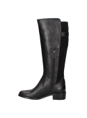 Bota alta negra de cuero para mujer, estilo casual sofisticado, suela plana con ligero tacón cuadrado.