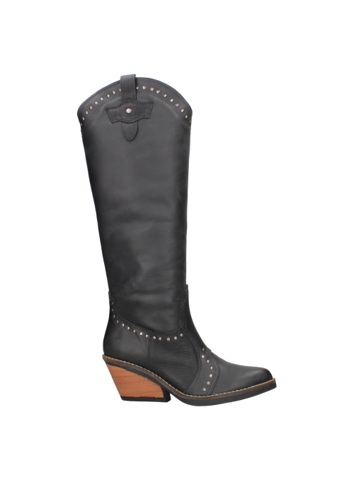 Bota vaquera de cuero negro para mujer, con corte alto y tachas metálicas, ideal para un estilo sofisticado y versátil.