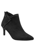 Botín de cuero negro para mujer, estilo casual, con tacón delgado y elegantes tachuelas metálicas en el borde superior.