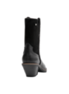 Bota negra de cuero para mujer, puntera estrecha y puntiaguda que añade elegancia.