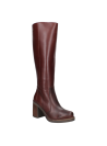 Bota de cuero café para mujer, diseño versátil y funcional, perfecta para un estilo elegante y refinado.