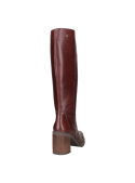 Bota de cuero café para mujer, estilo sofisticado, punta redondeada para un ajuste cómodo en los dedos del pie.
