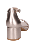 Sandalia de cuero dorado para mujer, banda frontal única que cubre los dedos, perfecta para ocasiones elegantes.