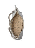 Bolso tote gris de PU con textura de cuero y acabado metálico plateado, estilo casual para mujer.