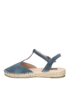 Calzado casual de mujer en cuero azul grisáceo con diseño clásico y suela de yute.
