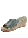 Elegante sandalia azul de cuero para mujer con diseño casual y moderno, ideal para verano.