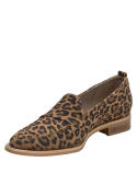 Mocasín casual de cuero con estampado leopardo, ideal para estilo diario.