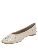 Ballerina de cuero beige para mujer con punta cuadrada y taco plano.