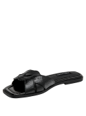 Sandalia de cuero negro para mujer con diseño minimalista y punta abierta.