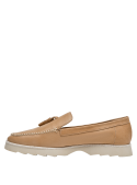 Mocasín camel de cuero con forro 1st Grade Pigskin para comodidad y respirabilidad.