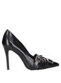 zapatos de tacón aguja negros para mujer, con detalles de hebillas, cuero, estilo elegante y vanguardista.