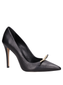 Zapatos elegantes de cuero negro para mujer, diseño de punta afilada, estilo contemporáneo.