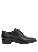 zapatos de vestir negros para mujer, combinables con vestidos y pantalones de sastre.