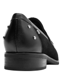 mocasín negro mujer calzado vanguardista con tacón de 2.8 cm perfecto para uso diario