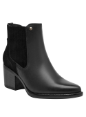 Botín negro de cuero para mujer, punta puntiaguda, recomendado para ocasiones informales y chic.