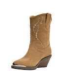 Bota vaquera camel de mujer en suave cuero con detalles brillantes y punta puntiaguda.