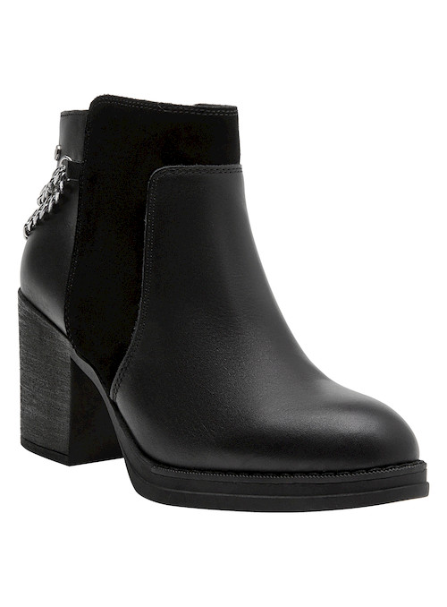 Botín negro con taco bloque, comodidad y estilo en cada paso para actividades diarias.