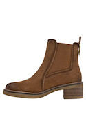 Botín de mujer en color camel, taco bloque de 5 cm, perfecto para complementar outfits versátiles.