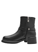 Botín casual para mujer en cuero negro, perfecto para un look moderno y atractivo.