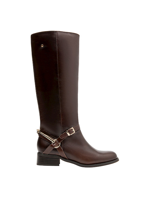 Bota con taco bloque de 4 cm, ideal para actividades diarias con estilo.