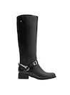 Acabado suave en bota negra Pollini, combinando elegancia y comodidad.