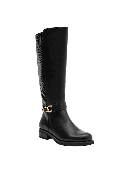 Bota negra de cuero para mujer, ideal para actividades diarias con un toque moderno y femenino.