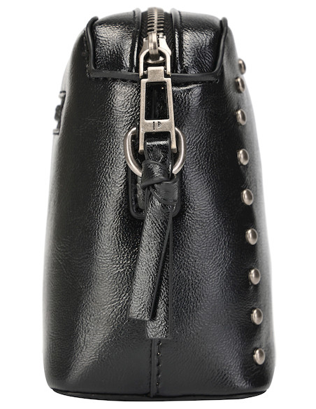 Diseño elegante de bandolera negra, ideal para el día a día, con correa ajustable.