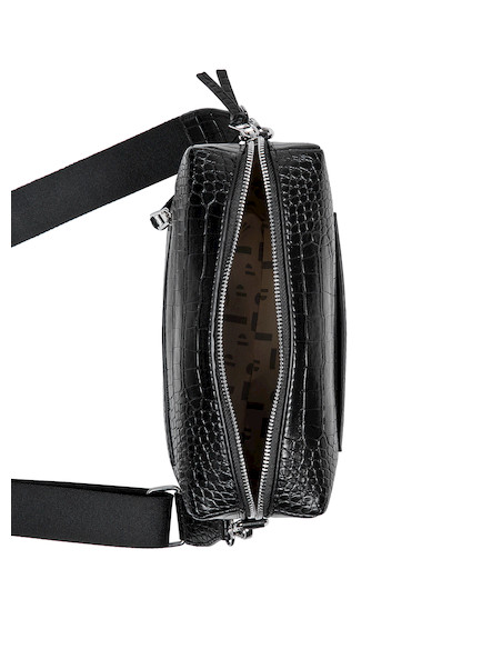Bandolera negra de mujer en PU graneado, ideal para actividades casuales y uso diario.