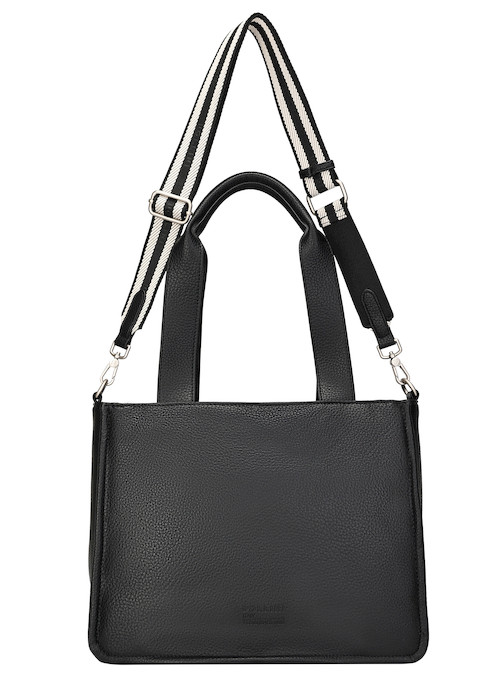 Bolso negro de estilo casual, elaborado en PU graneado, ideal para llevar esenciales diarios con elegancia.