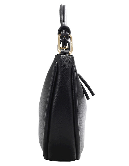 Bolso de mujer en negro, con diseño contemporáneo y cierre metálico, práctico para llevar esenciales.