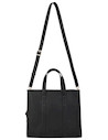 Dimensiones del bolso Pollini negro, práctico y espacioso para llevar tus esenciales diarias con estilo.