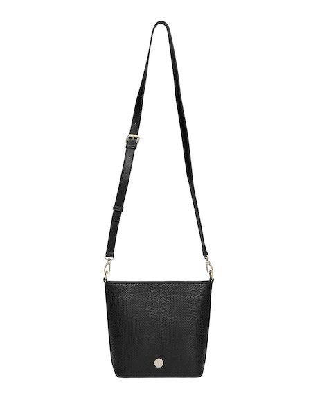 Vista del bolso negro de mujer con textura delicada, perfecto para jornadas laborales y académicas.