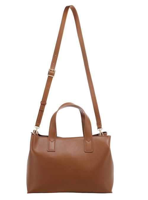 Bolso tote bag camel para mujer, estilo casual, ideal para uso diario y actividades laborales.