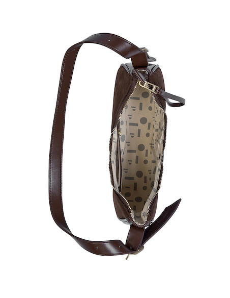 Cartera morada de mujer con correa ajustable, ideal para ocasiones sociales y trabajo.