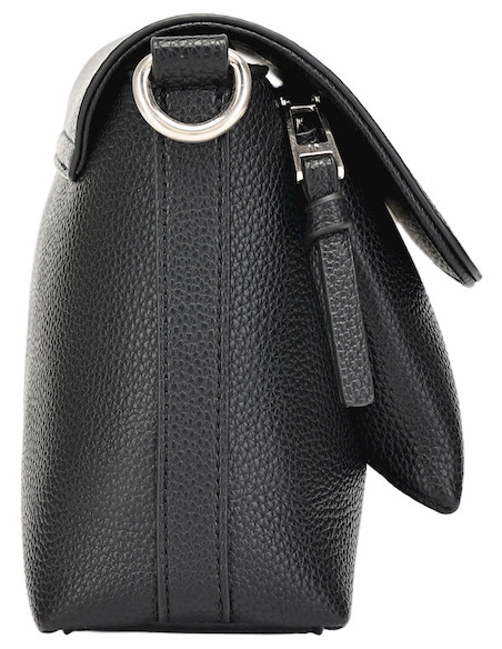 Detalles del bolso negro de PU graneado, ideal para llevar lo esencial con elegancia.