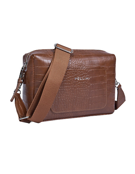 Correa ajustable y extraíble en bandolera camel, ideal para un estilo moderno y versátil.