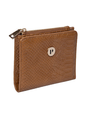 Billetera Pollini con diseño delgado, ideal para mujeres que buscan funcionalidad y elegancia en su día a día.