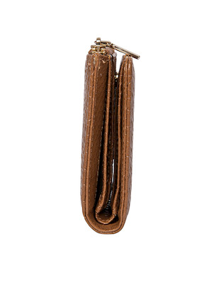 Billetera de PU en elegante tono camel, perfecta para llevar tarjetas con estilo moderno.