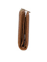 Billetera de PU en elegante tono camel, perfecta para llevar tarjetas con estilo moderno.