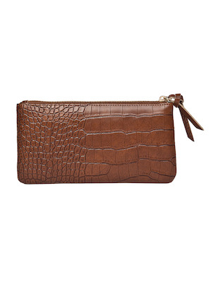 Billetera camel de mujer, diseño sofisticado con espacio para 6 tarjetas, ideal para llevar lo esencial.